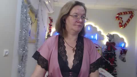 Snapshot of holymilfa chatting on January 5, 2025, 10:53 am holymilfa online show from January 5, 2025, 10:53 am