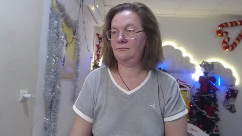 Snapshot of holymilfa chatting on January 5, 2025, 2:08 pm holymilfa online show from January 5, 2025, 2:08 pm