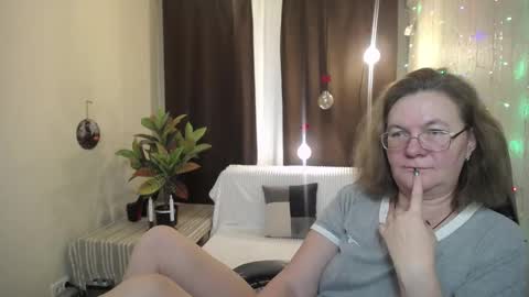 Snapshot of holymilfa chatting on January 26, 2025, 1:36 pm holymilfa online show from January 26, 2025, 1:36 pm