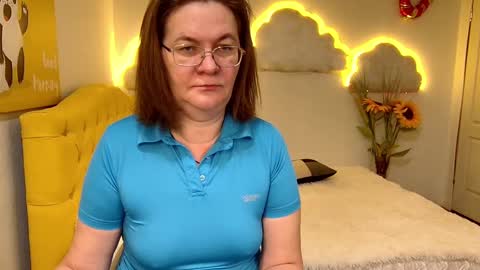 Snapshot of holymilfa chatting on February 2, 2025, 7:41 am holymilfa online show from February 2, 2025, 7:41 am