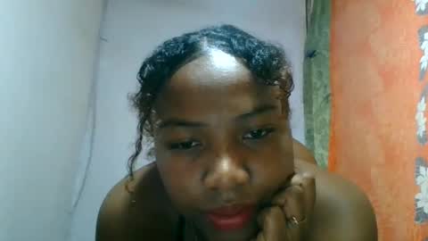 Snapshot of honeria98 chatting on June 4, 2026, 4:40 am honeria98 online show from June 4, 2026, 4:40 am