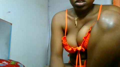 Snapshot of honeria98 chatting on June 20, 2026, 7:22 am honeria98 online show from June 20, 2026, 7:22 am