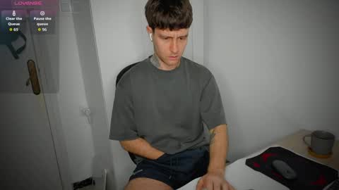 Andrew online show from April 11, 2026, 6:51 am