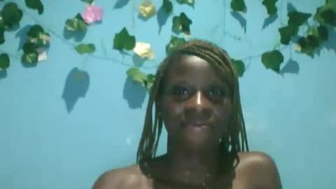 Queen online show from September 16, 2025, 7:04 pm