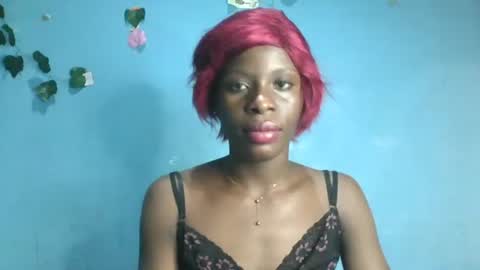 Snapshot of honey_bug2 chatting on April 27, 2026, 9:57 pm Queen online show from April 27, 2026, 9:57 pm