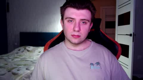 Wolfy online show from February 18, 2026, 7:43 pm