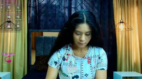 Honey Love online show from September 20, 2025, 1:34 pm