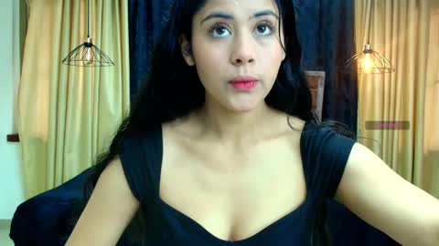 Honey Love online show from September 30, 2025, 1:38 pm