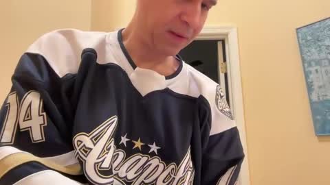 honey_man14 online show from December 9, 2024, 5:41 pm