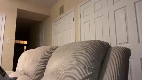 honey_man14 online show from December 19, 2024, 5:07 am