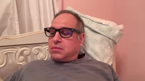 honey_man14 online show from February 11, 2025, 10:18 pm