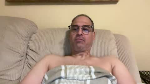 honey_man14 online show from October 8, 2025, 8:01 am