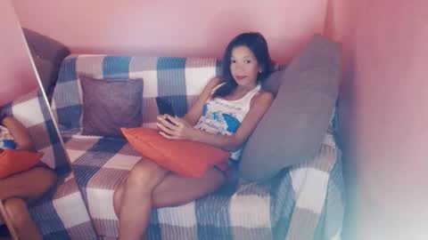 Snapshot of honey_mollyxx chatting on September 17, 2025, 10:50 am honey_mollyxx online show from September 17, 2025, 10:50 am
