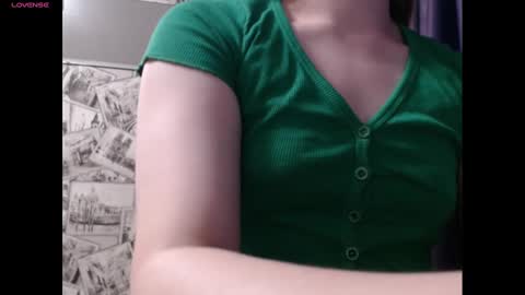 Snapshot of honey_mood chatting on January 23, 2025, 11:48 am Lina online show from January 23, 2025, 11:48 am
