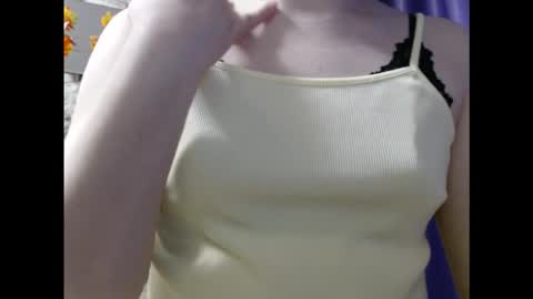 Lina online show from November 26, 2025, 9:10 am