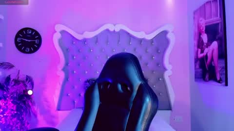 Snapshot of honey_moontsts chatting on May 31, 2026, 12:12 pm honey_moontsts online show from May 31, 2026, 12:12 pm