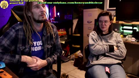 Honey and Bear online show from January 6, 2025, 4:47 am