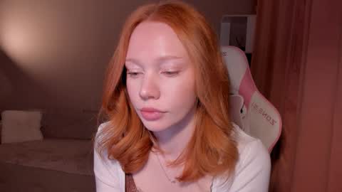 honeyautumn online show from December 14, 2025, 12:38 am