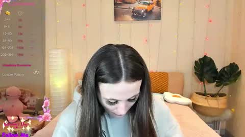 Lizzy online show from February 16, 2026, 12:18 am