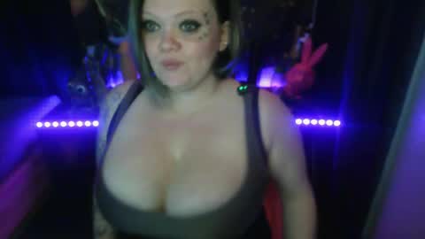 honeychambers online show from April 7, 2026, 12:33 am