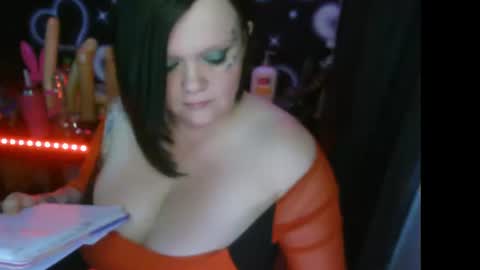 honeychambers online show from July 7, 2026, 10:14 pm