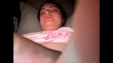 Snapshot of honeygirlox chatting on October 29, 2025, 1:30 am honeygirlox online show from October 29, 2025, 1:30 am