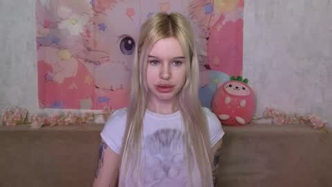 Snapshot of honeygold__ chatting on February 5, 2026, 4:39 am Lisa online show from February 5, 2026, 4:39 am