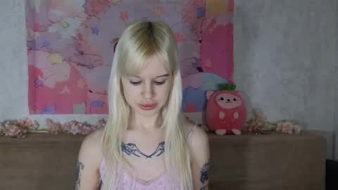 Snapshot of honeygold__ chatting on March 25, 2026, 4:51 am Lisa online show from March 25, 2026, 4:51 am