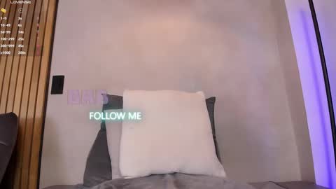 Sofia independent model online show from February 22, 2025, 11:24 am