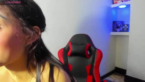 HONEY LUXE online show from April 5, 2026, 5:04 am