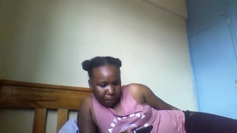 Honeymuny online show from April 1, 2026, 6:03 am