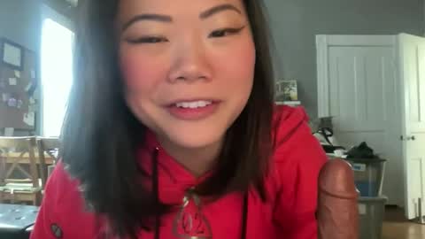 Snapshot of honeysunshineneko chatting on May 8, 2026, 3:06 pm HoneySunshineNeko online show from May 8, 2026, 3:06 pm