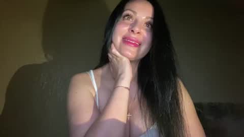 honeyvibe26 online show from June 19, 2026, 8:45 pm