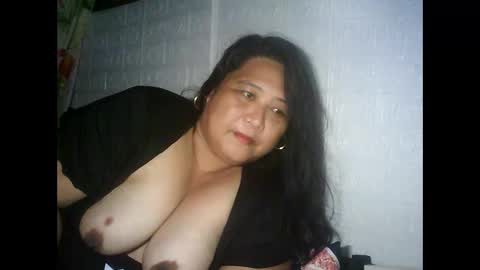 Snapshot of honeyvonz chatting on March 26, 2026, 6:24 pm Merry online show from March 26, 2026, 6:24 pm