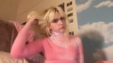 Emi Rose online show from January 12, 2025, 7:21 am