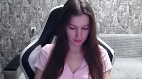 Snapshot of honeyynancyy chatting on December 3, 2024, 10:50 am Nancy online show from December 3, 2024, 10:50 am