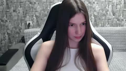 Snapshot of honeyynancyy chatting on February 10, 2025, 12:39 pm Nancy online show from February 10, 2025, 12:39 pm