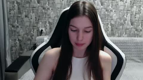 Snapshot of honeyynancyy chatting on March 1, 2025, 12:56 pm Nancy online show from March 1, 2025, 12:56 pm