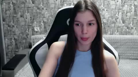 Snapshot of honeyynancyy chatting on March 5, 2025, 4:57 pm Nancy online show from March 5, 2025, 4:57 pm