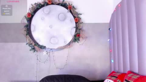 honnyy_23 online show from December 20, 2025, 7:54 pm