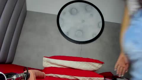 honnyy_23 online show from April 1, 2026, 7:22 pm