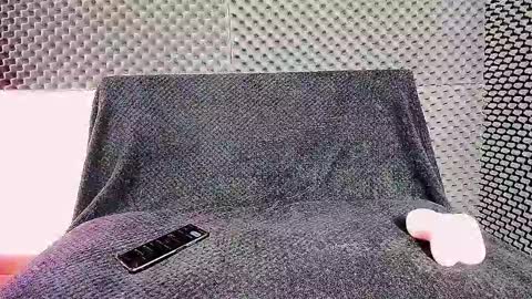 robiin online show from October 5, 2025, 2:37 pm