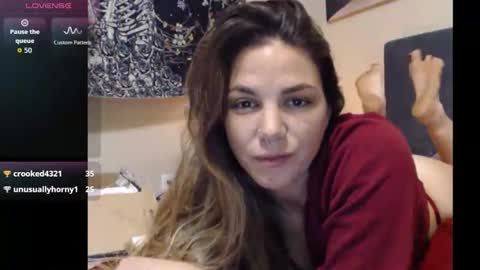 Snapshot of hoodhippy chatting on October 29, 2025, 4:15 am HoodHippy online show from October 29, 2025, 4:15 am