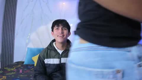 hoot_booys_ online show from April 20, 2026, 9:38 pm