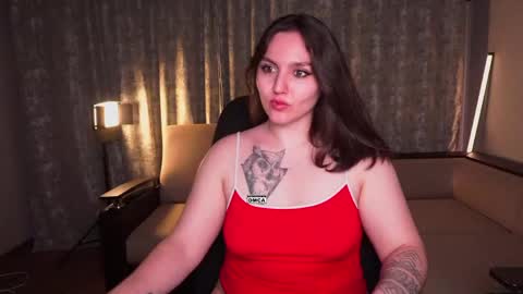 Snapshot of hoot_owl_cb chatting on June 10, 2026, 3:11 pm Karina online show from June 10, 2026, 3:11 pm