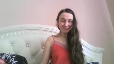 hootloove69 online show from October 19, 2025, 10:38 am