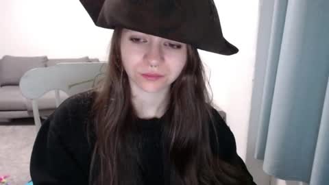 Snapshot of hope_xo chatting on May 5, 2026, 10:40 pm Hope online show from May 5, 2026, 10:40 pm