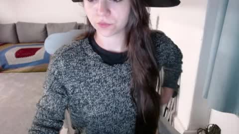 Snapshot of hope_xo chatting on May 23, 2026, 10:03 pm Hope online show from May 23, 2026, 10:03 pm