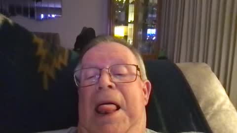 horndog online show from December 19, 2025, 7:59 am