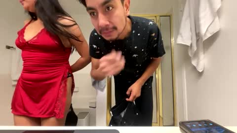 Snapshot of horny420couplela chatting on January 5, 2025, 10:32 am daddyslilcumslut online show from January 5, 2025, 10:32 am